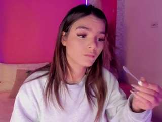 emyliesander camsoda stream image