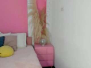 emyliesander camsoda stream image