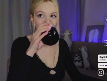 fymryn bongacams stream image