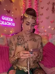 Chachou000 stripchat stream image