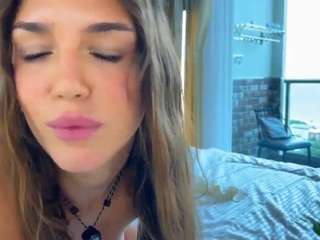 lisagreenway camsoda stream image