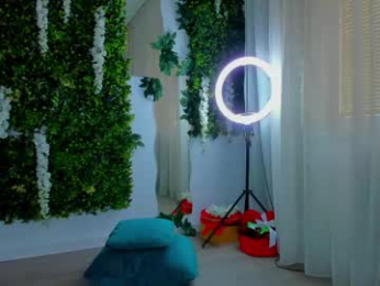 zinasquirts chaturbate stream image