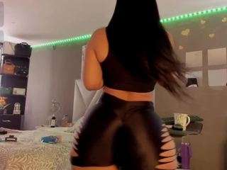 sexyzoee camsoda stream image