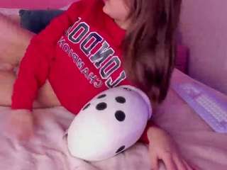 emyliesander camsoda stream image