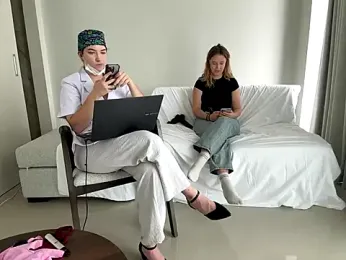 Nura_n_Sarah stripchat stream image