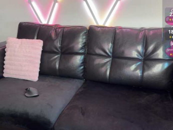 Tiiina bongacams stream image