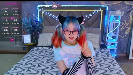 CoralineYoung stripchat stream image