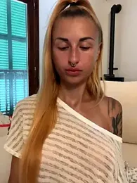 kylie_blck stripchat stream image