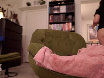 serareads chaturbate stream image