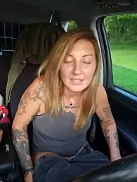 SheIsSomething stripchat stream image