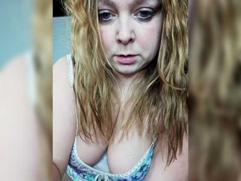 FLUFFY_BEAUTY bongacams stream image