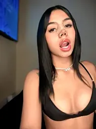 Laura-Khalifa stripchat stream image