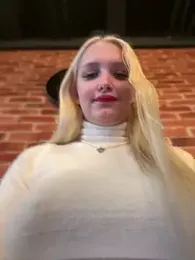 Milkyy_wway stripchat stream image