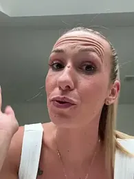 lola_tentatiion stripchat stream image