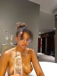 Cherry_kat stripchat stream image