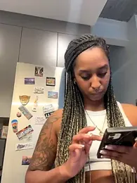 Your_Paris stripchat stream image