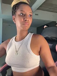 Your_Paris stripchat stream image