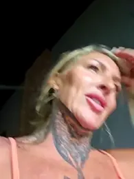 YourMommyBlair stripchat stream image