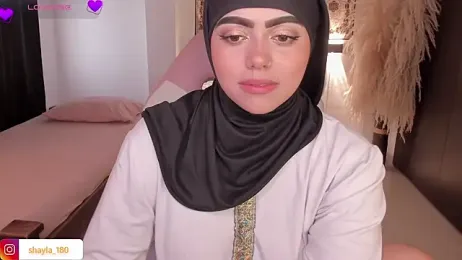 shayla_18 stripchat stream image