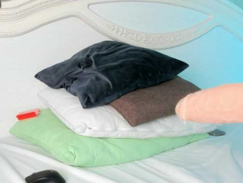 k1ss_me11 bongacams stream image