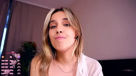 FannyHewson stripchat stream image