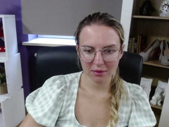 Soft-Zoey bongacams stream image