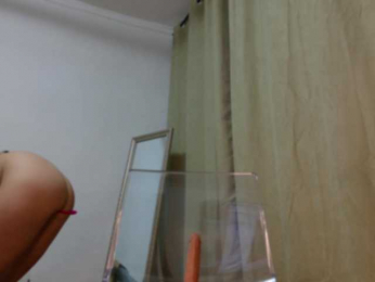 EmilyxJames bongacams stream image