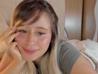 Amy Blondes flirt4free stream image, 06.08.2025 00:00
