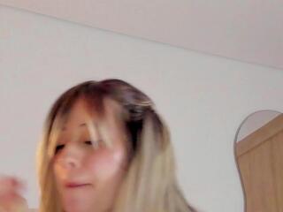 Amy Blondes flirt4free stream image, 06.08.2025 00:00