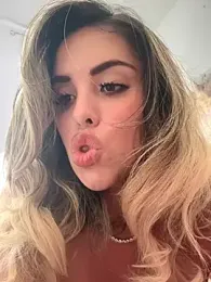 Alirawrz stripchat stream image