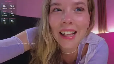 milly_shy stripchat stream image