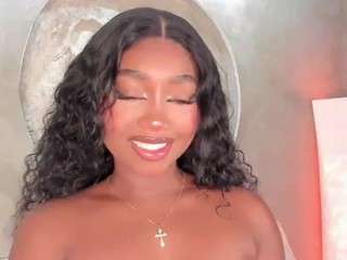 alison-mooon camsoda stream image