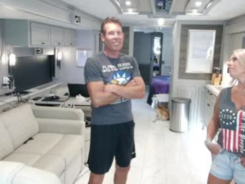 wildwifebarbie chaturbate stream image