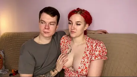 julielourens stripchat stream image