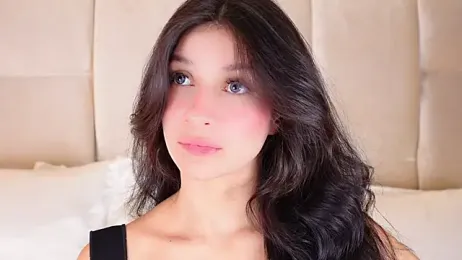 KiraKayleigh1 stripchat stream image