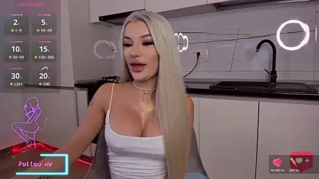 CelyneMay stripchat stream image