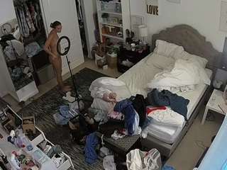 voyeurcam-hornyhostel-02 camsoda stream image