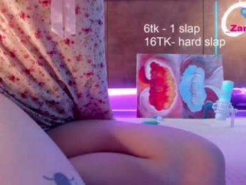 honey_pinkgreen chaturbate stream image