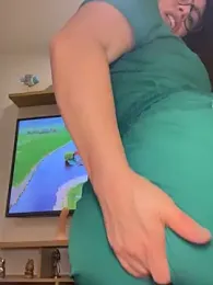 alicee16 stripchat stream image