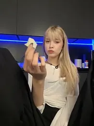 BellaSecrett stripchat stream image