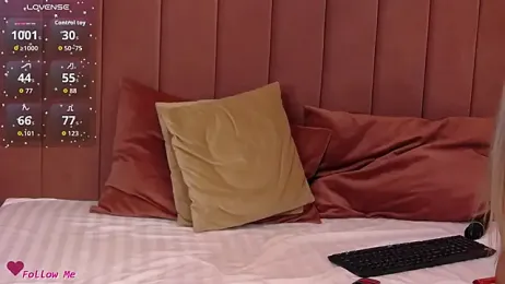 PinkySparks stripchat stream image