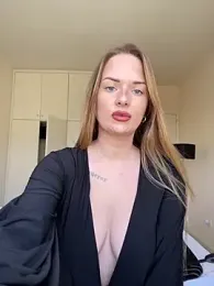 ElenaRebelle stripchat stream image