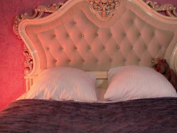 Enchantressss bongacams stream image