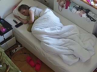 voyeurcam-julmodels-bed-7 camsoda stream image