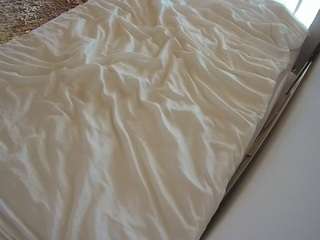 voyeurcam-julmodels-whitebed-1 camsoda stream image