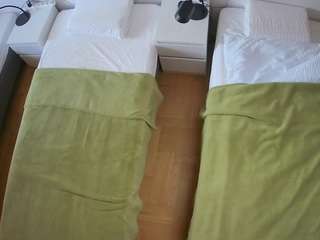 voyeurcam-julmodels-bed-5 camsoda stream image