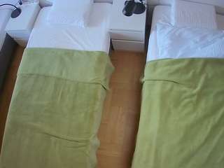 voyeurcam-julmodels-bed-5 camsoda stream image