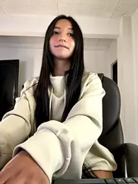 aly_golden_ stripchat stream image