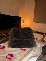 Laurahorney_xo stripchat stream image