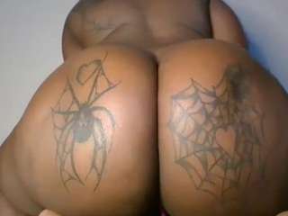 yourthickgyal camsoda stream image